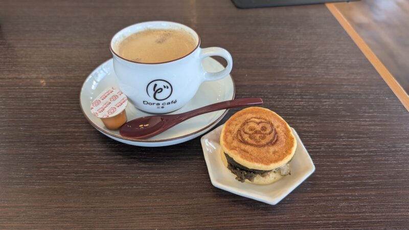 コーヒーとどら焼きのセット